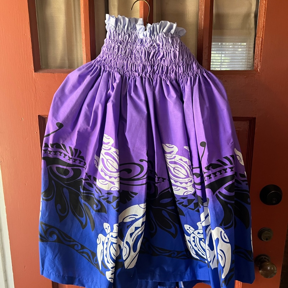 Hawaiian Women's Luau Skirt